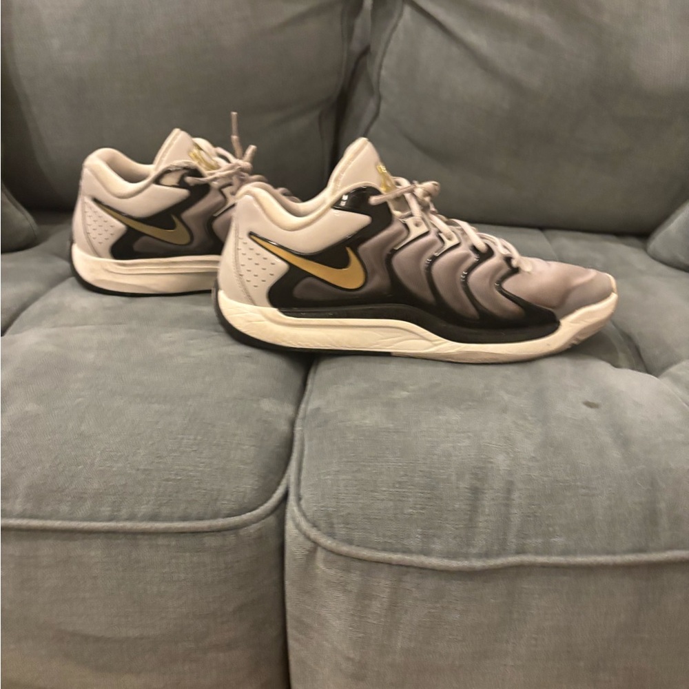 Nike Kevin Durant Basketball Shoes men’s 12